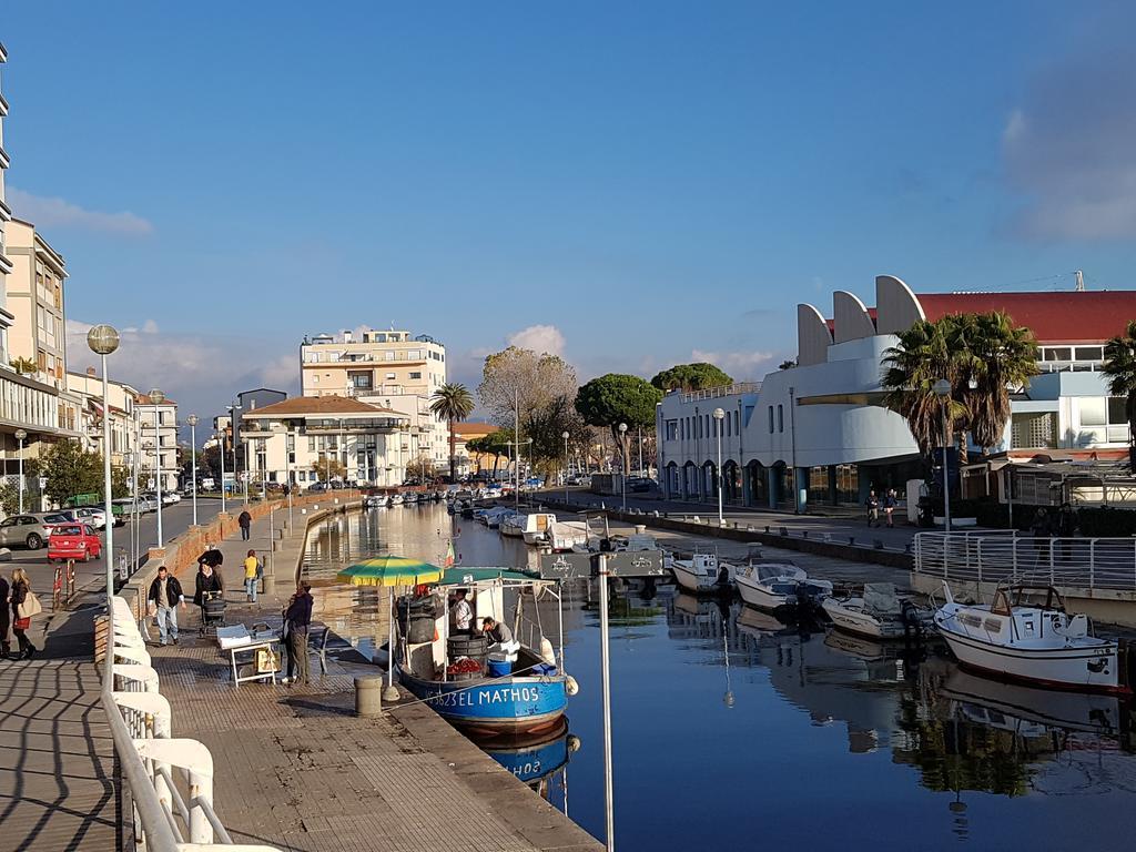 Historical Apartments By Seaside Viareggio Luaran gambar