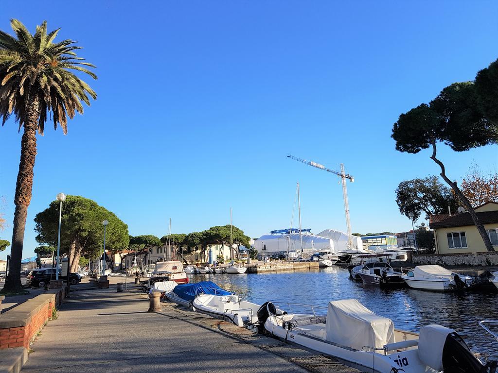 Historical Apartments By Seaside Viareggio Luaran gambar